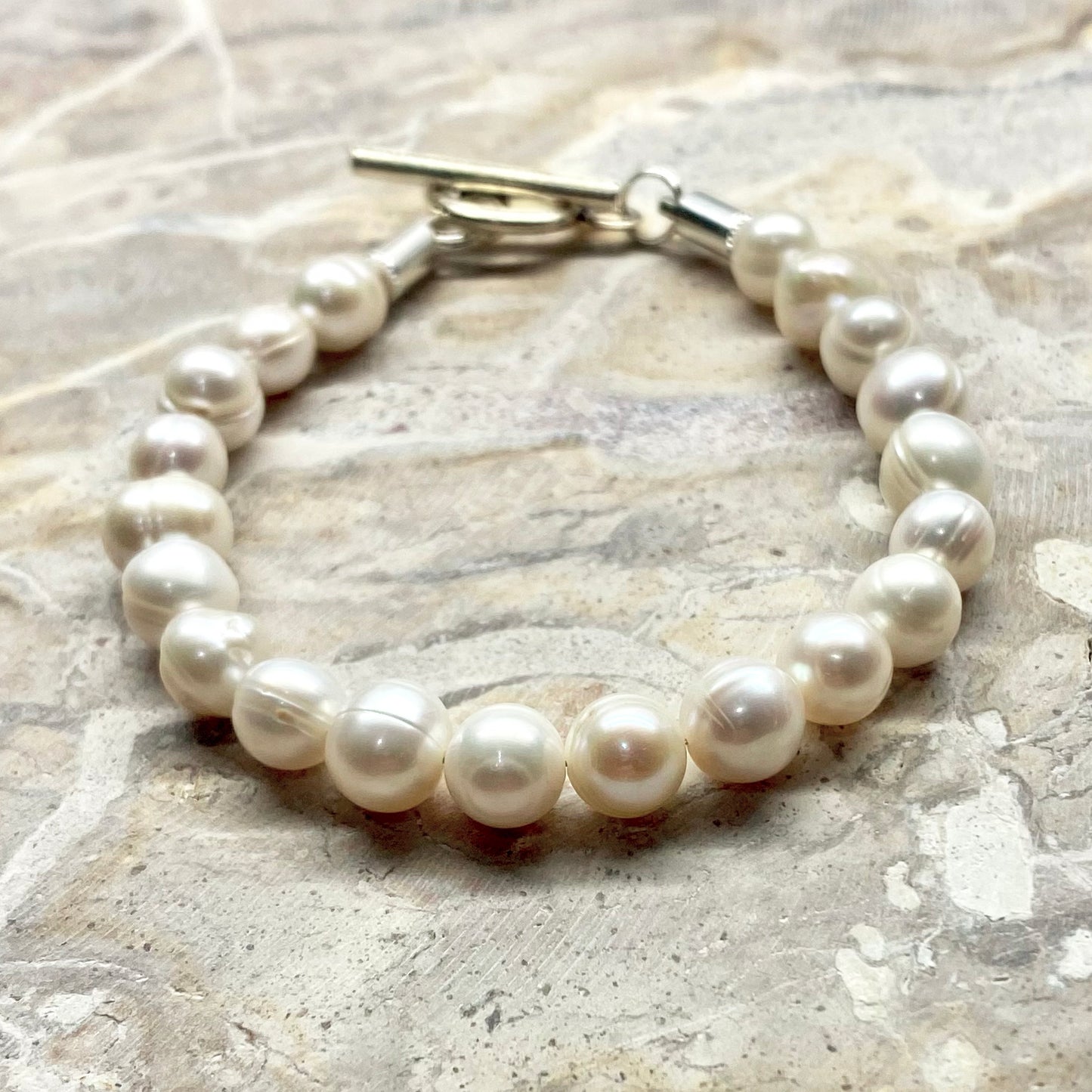 Freshwater White Off-Round Pearl Bracelet